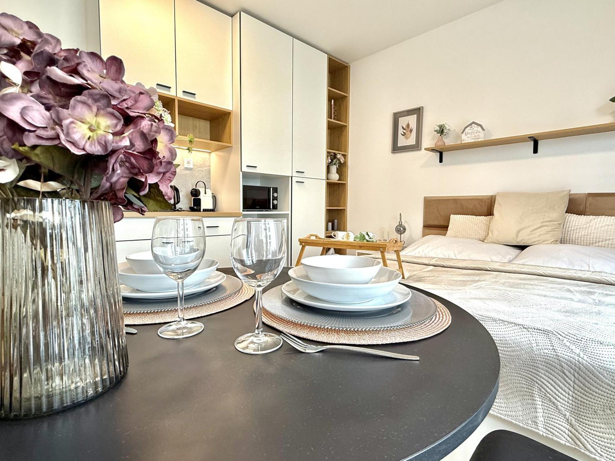 Relax With Free Parking, 10 Mins Walk To Centre * Брно