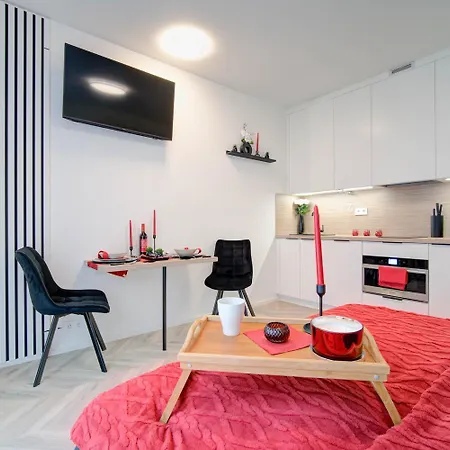City Relax Apartments With Free Parking, 10 Mins Walk To City Centre Brno Exterior photo