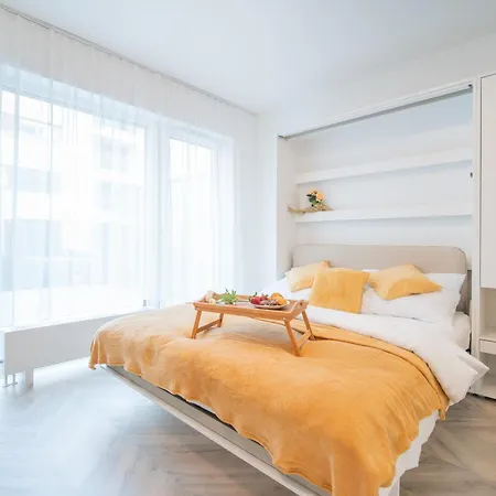 City Relax Apartments With Free Parking, 10 Mins Walk To City Centre Brno Exterior photo