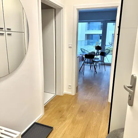 City Relax Apartments With Free Parking, 10 Mins Walk To City Centre Brno Exterior photo