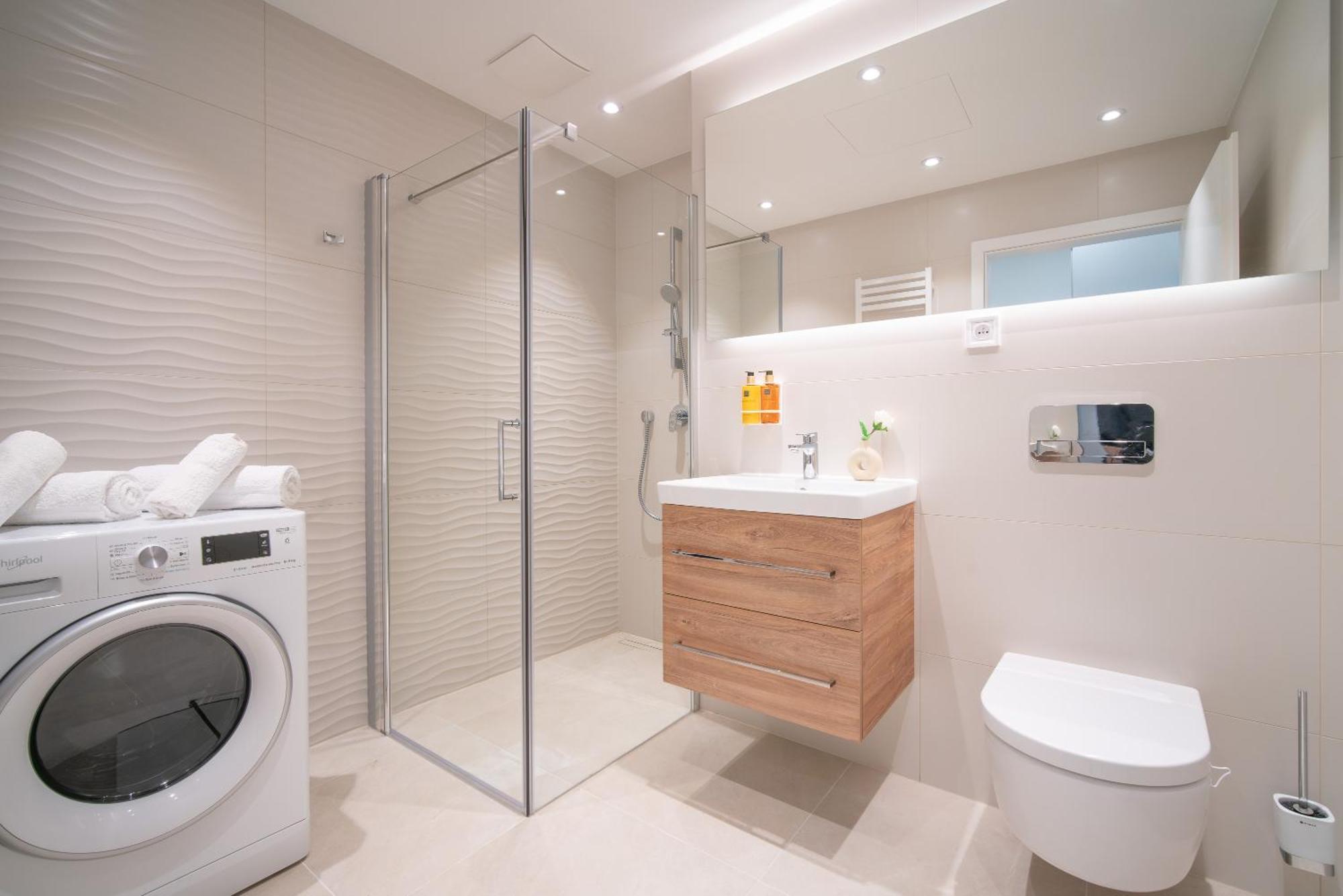 Relax With Free Parking, 10 Mins Walk To Centre Apartment Brno