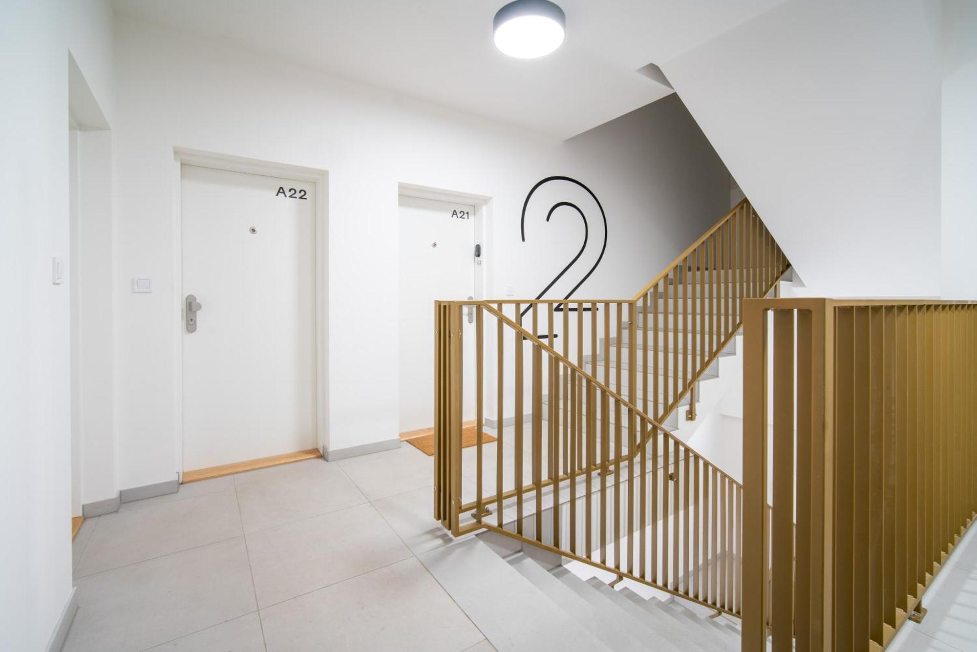 Apartment Relax With Free Parking, 10 Mins Walk To Centre